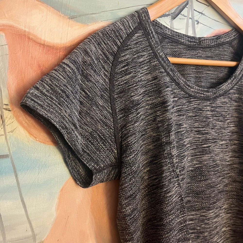 Lululemon Run Swiftly Tech Short Sleeve Crew - Picture 2 of 7